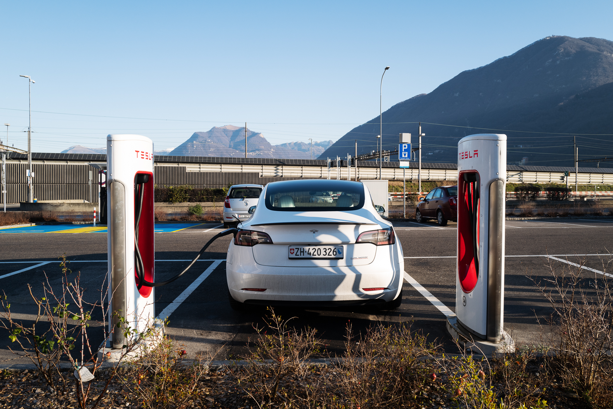 The Tesla super charger in Melide.